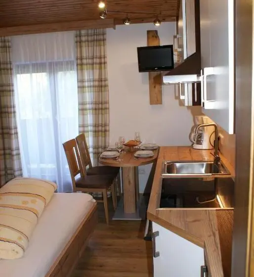ファミリールーム, Pension Chalet Bergseegut