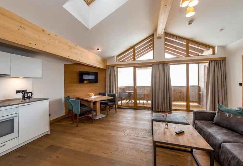 Duplex-huoneisto 1 Makuuhuone, Tiroler Weinstube