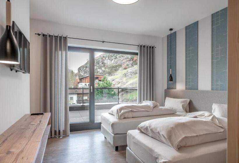 إستوديو قياسى ذو إطلالة, Corso Living