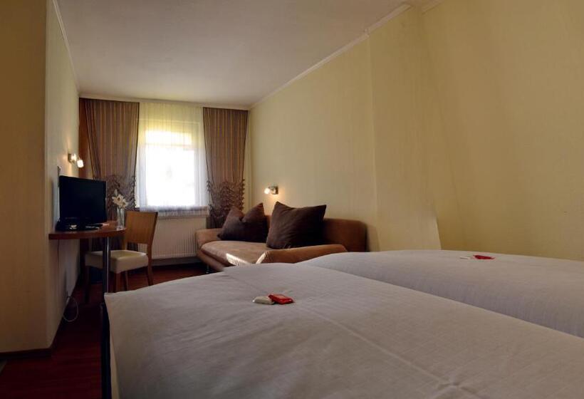 اتاق استاندارد, Pension Konditorei Cafe Dora