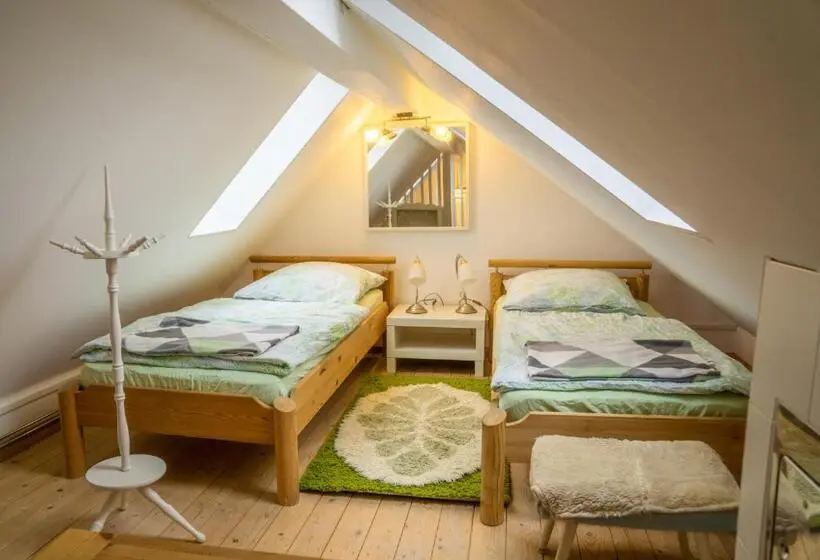 آپارتمان 1 خوابه با بالکن, Haus Waldwiese