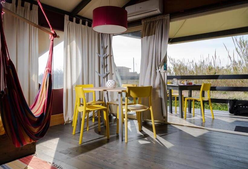 Superior Tent, Windresort