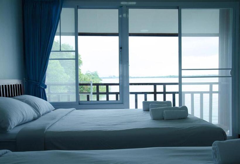 اتاق استاندارد با بالکن و چشمانداز دریا, Meena Resort