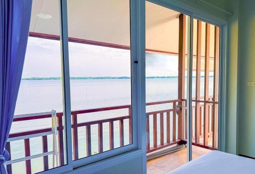 اتاق استاندارد با بالکن و چشمانداز دریا, Meena Resort