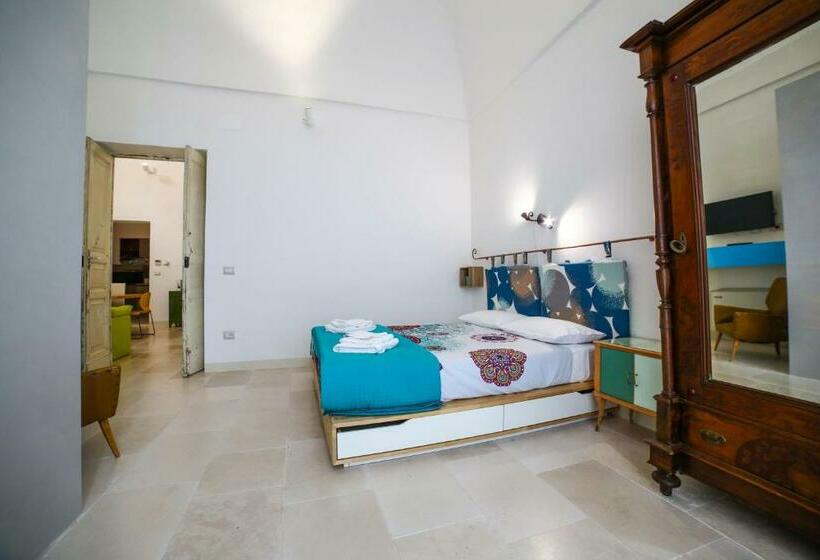 דירת חדר דלוקס, Dafne