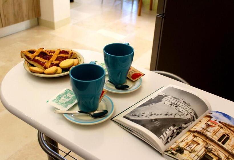 דירת חדר דלוקס, Dafne