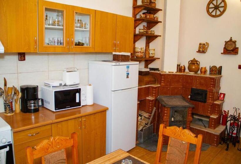 Номер Стандарт, La Mihai