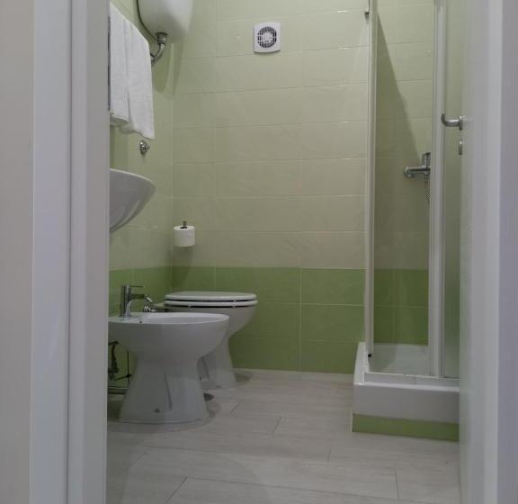 Habitació Estàndard, M & M