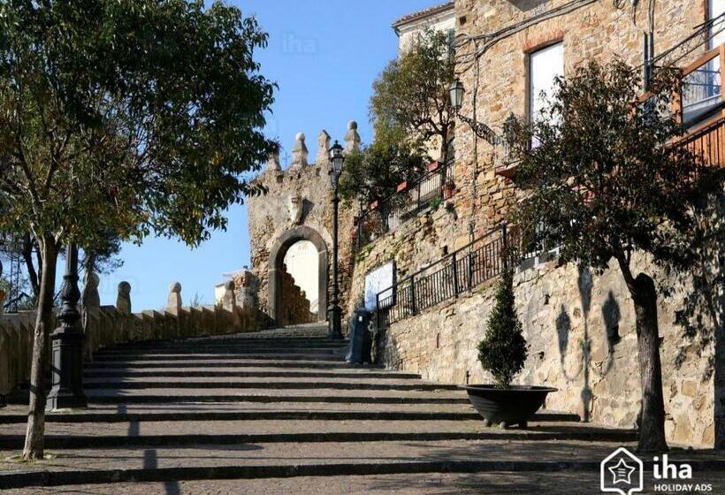 Estudi Deluxe, M & M