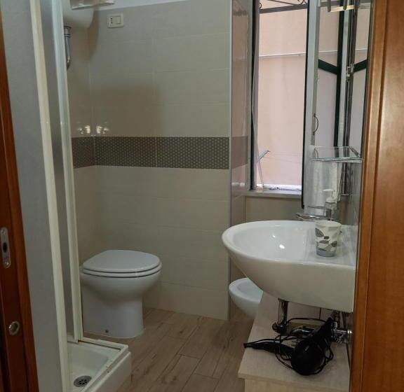 Estudi Deluxe, M & M