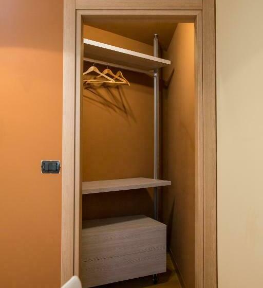 Quarto Standard Individual Casa de Banho Partilhada, Sonre B&b