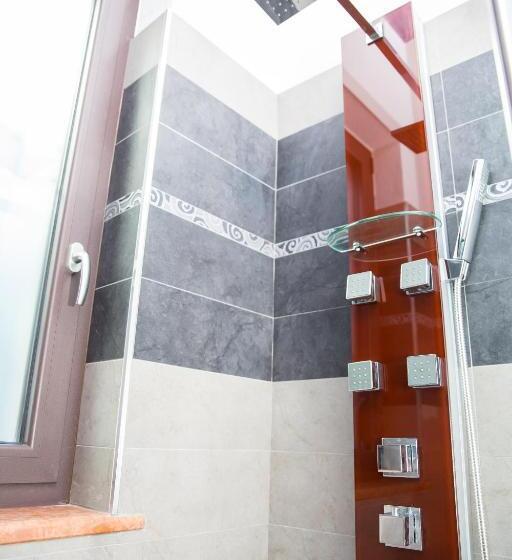 Quarto Triplo Standart, Sonre B&b