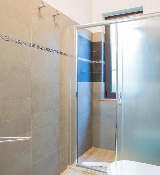 标准三人间, Sonre  B&b