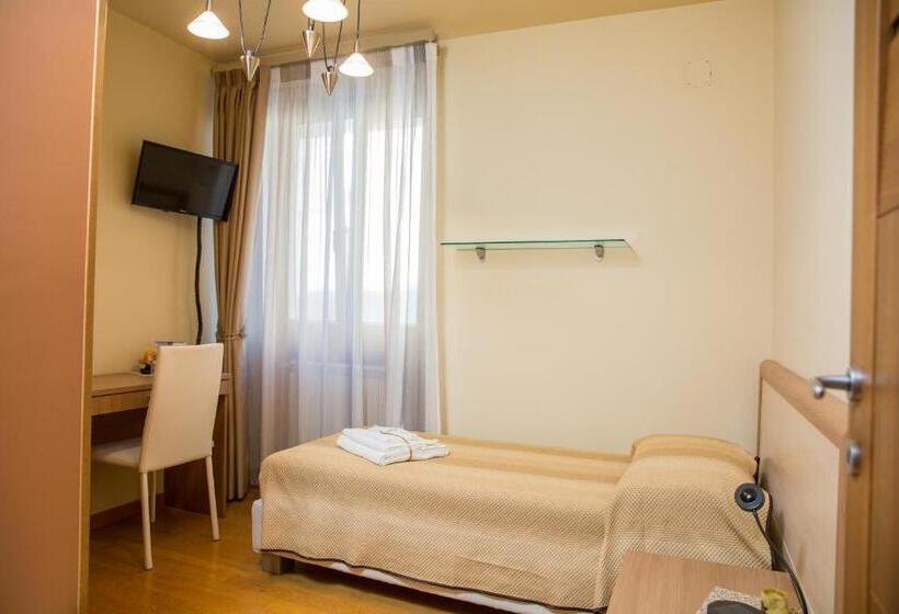 Quarto Standard Individual Casa de Banho Partilhada, Sonre B&b