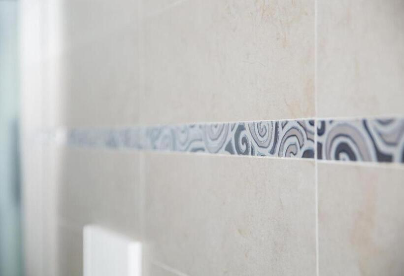 Quarto Triplo Standart, Sonre B&b