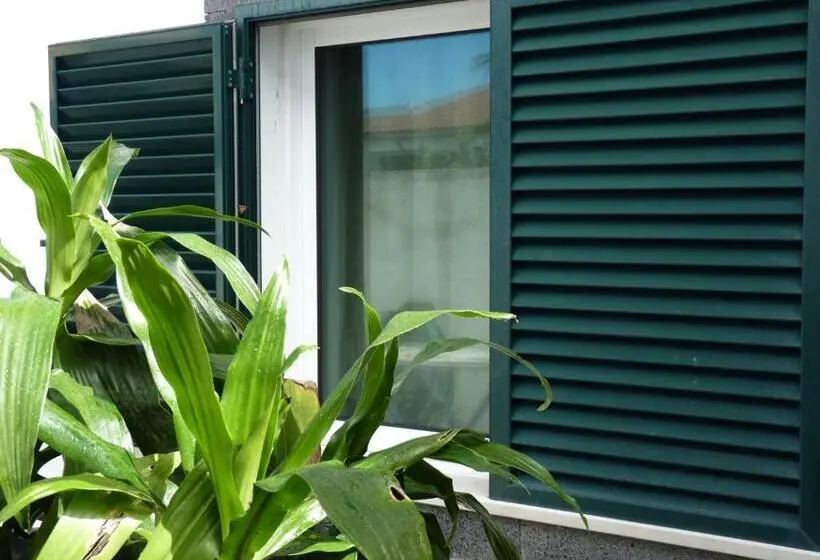 エコノミールーム, Azores Holidays House B&b Suites Self Check In Keyboard
