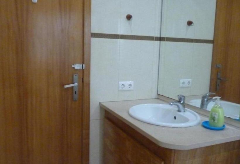 经济房, Azores Holidays House  B&b   Suites   Self Check In Keyboard