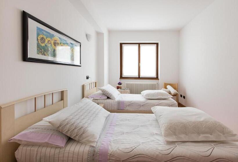 スタンダードルーム, B&b La Corte