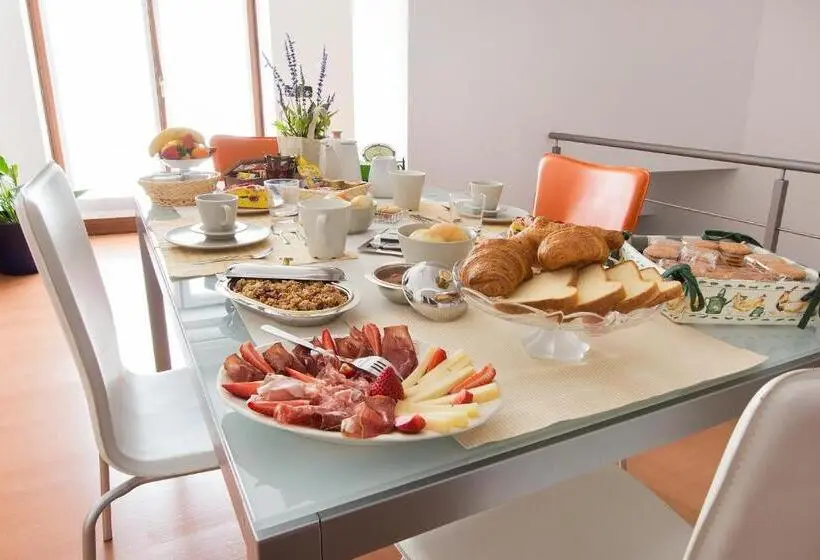 スタンダードルーム, B&b La Corte