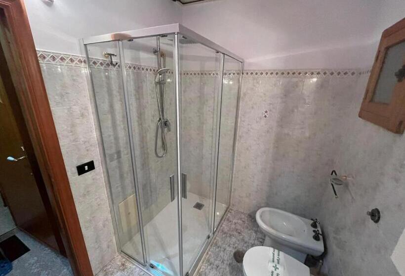 غرفة عائلية, B&b La Tana Dell Orso