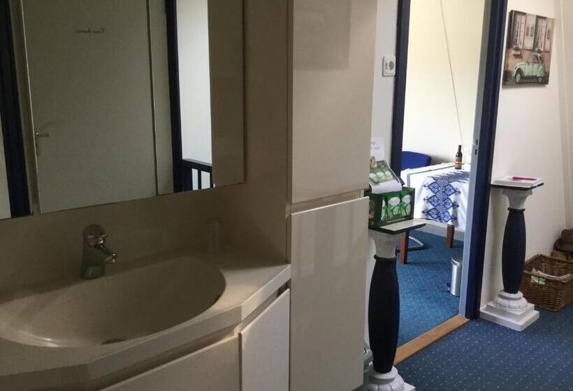 エコノミールーム, Bed And Breakfast Ineke En John