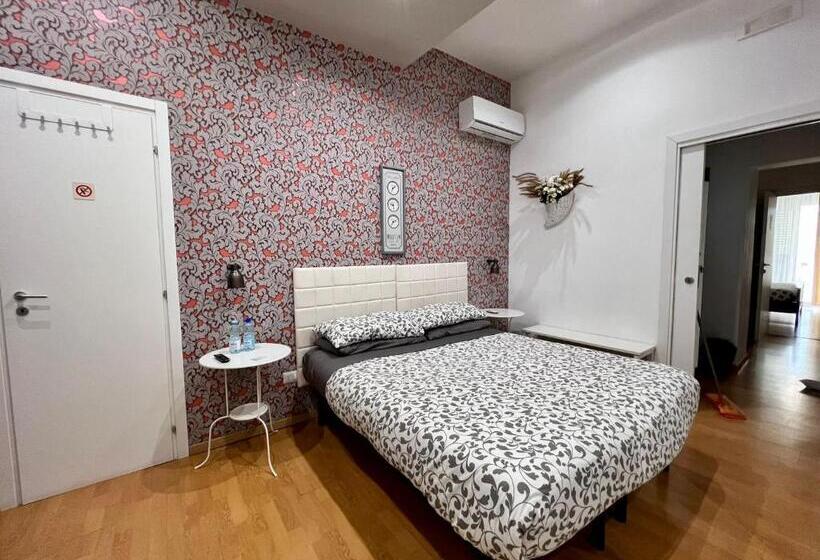 スタンダードルーム, La Maison