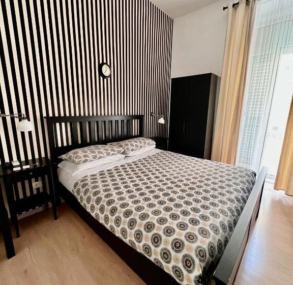 Номер Стандарт с Балконом, La Maison