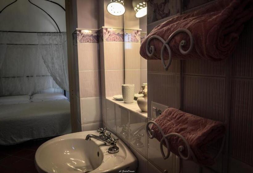 חדר סופריור, Le Garitte