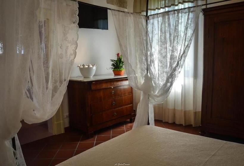 חדר סופריור, Le Garitte