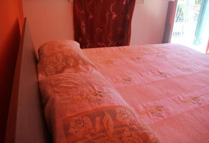 スタンダードトリプルルーム, Affittacamere Da Giorgia