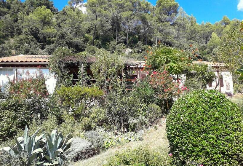 בית, 4 חדרי שינה, Gites Du Raby