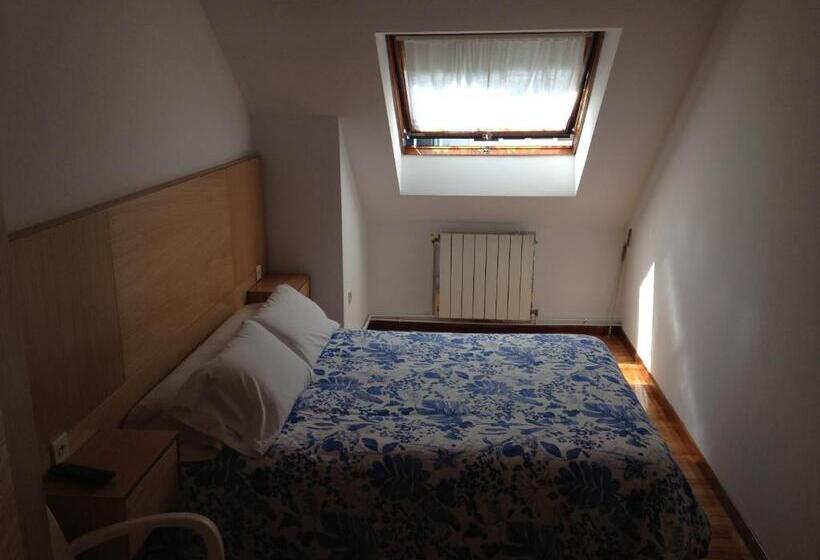 اتاق استاندارد با سرویس بهداشتی مشترک, Hospedaje Lopez