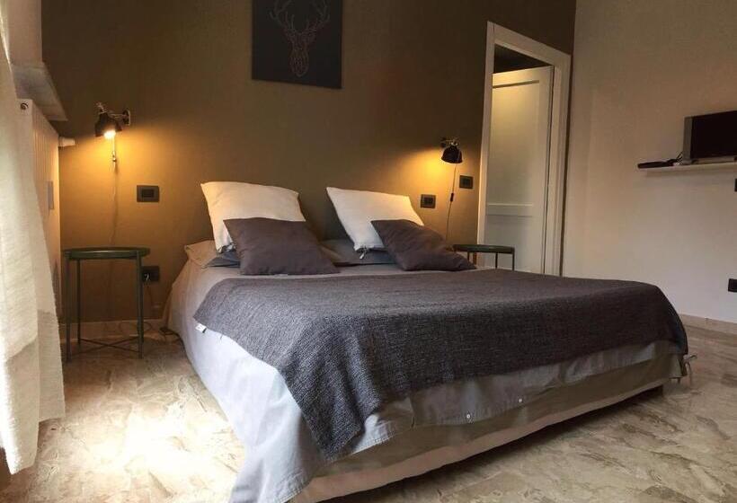 اتاق استاندارد با بالکن, Il Contrabbasso