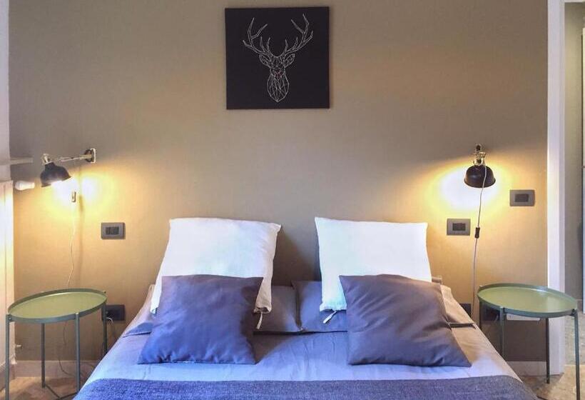 اتاق استاندارد با بالکن, Il Contrabbasso