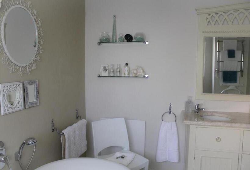 スイート, Tiree B&b