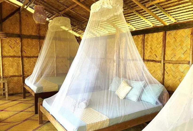 オーシャンビューのデラックストリプルルーム, Prince John Beachfront Eco Bungalows And Restaurant