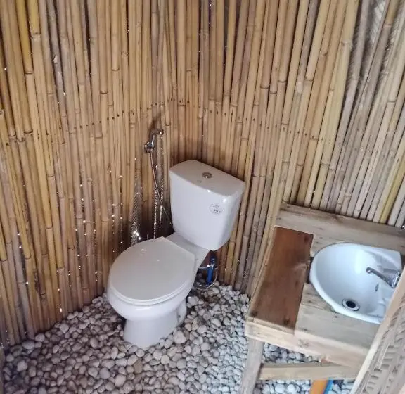 スタンダードバンガロー, Prince John Beachfront Eco Bungalows And Restaurant