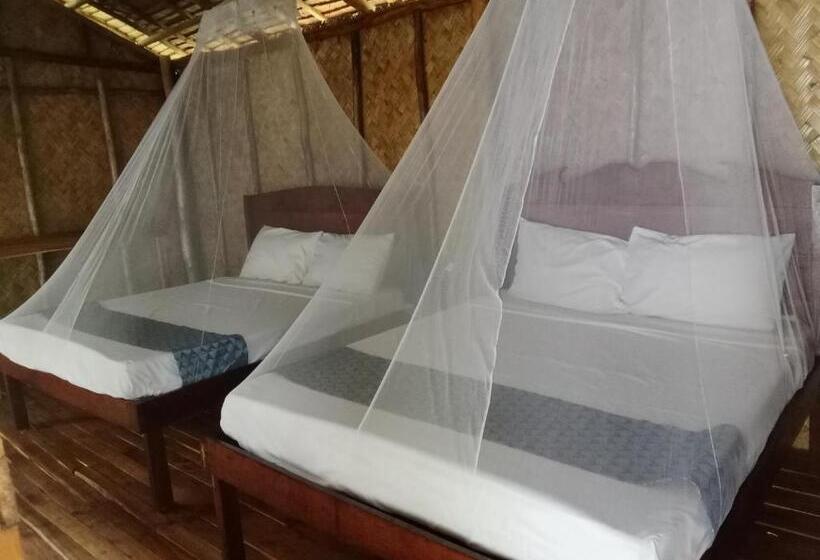 Семейное Бунгало, Prince John Beachfront Eco Bungalows And Restaurant