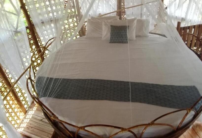 بانگلوی استاندارد, Prince John Beachfront Eco Bungalows And Restaurant