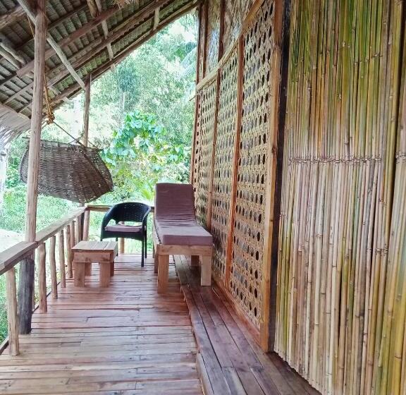 بنگله خانوادگی, Prince John Beachfront Eco Bungalows And Restaurant