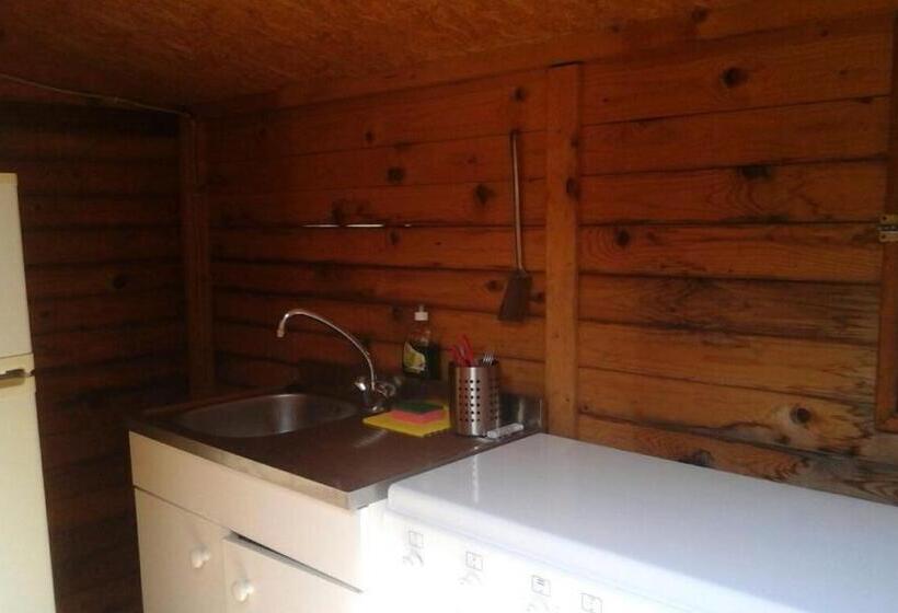 חדר סטנדרט לשלושה, B&b Littu