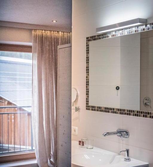 带阳台的豪华间, Bauernhof Lindenhof