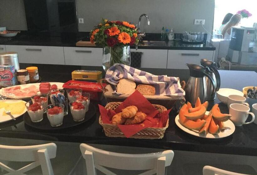 דירת חדר, Boerderij De Waard