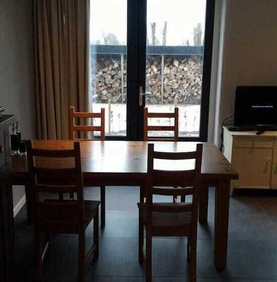 דירת חדר, Boerderij De Waard