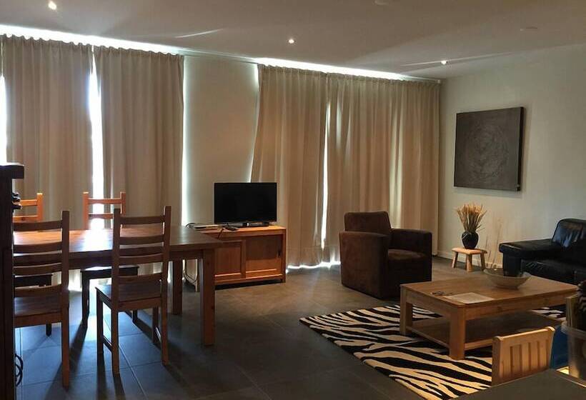 דירת חדר, Boerderij De Waard