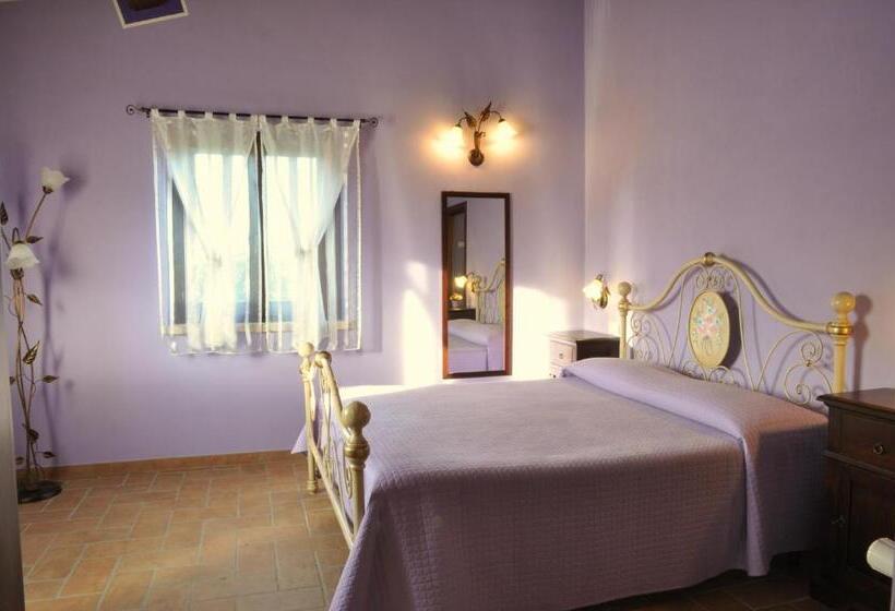 غرفة قياسية رباعية, Agriturismo Arcobaleno Della Torretta