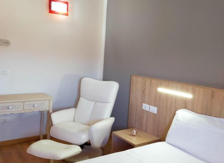 اتاق استاندارد, Al Cavaliere