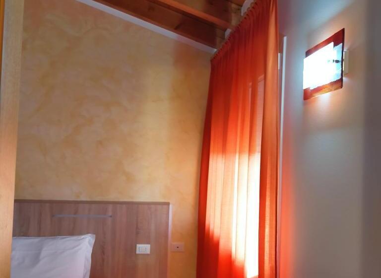 اتاق استاندارد, Al Cavaliere