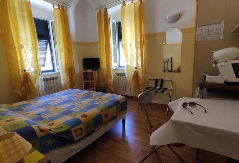 スタンダードルーム, Affittacamere In Piazzetta Da Vasco