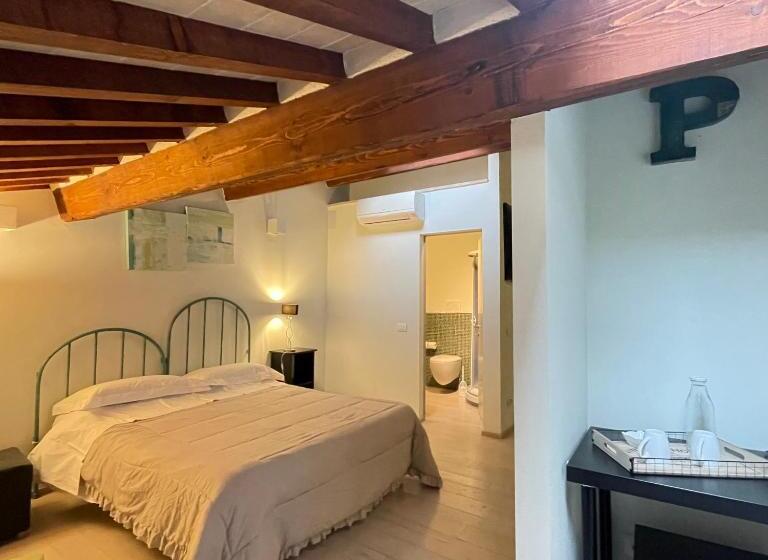 Quarto Deluxe Vista Cidade, Guesthouse Via Di Gracciano   Adults Only